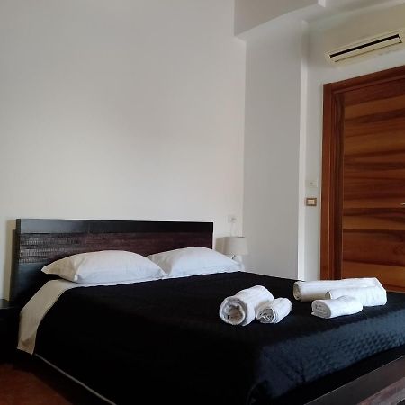 Boutique De Charme Self Check-In - Accesso Autonomo Hotel Алгеро Екстериор снимка