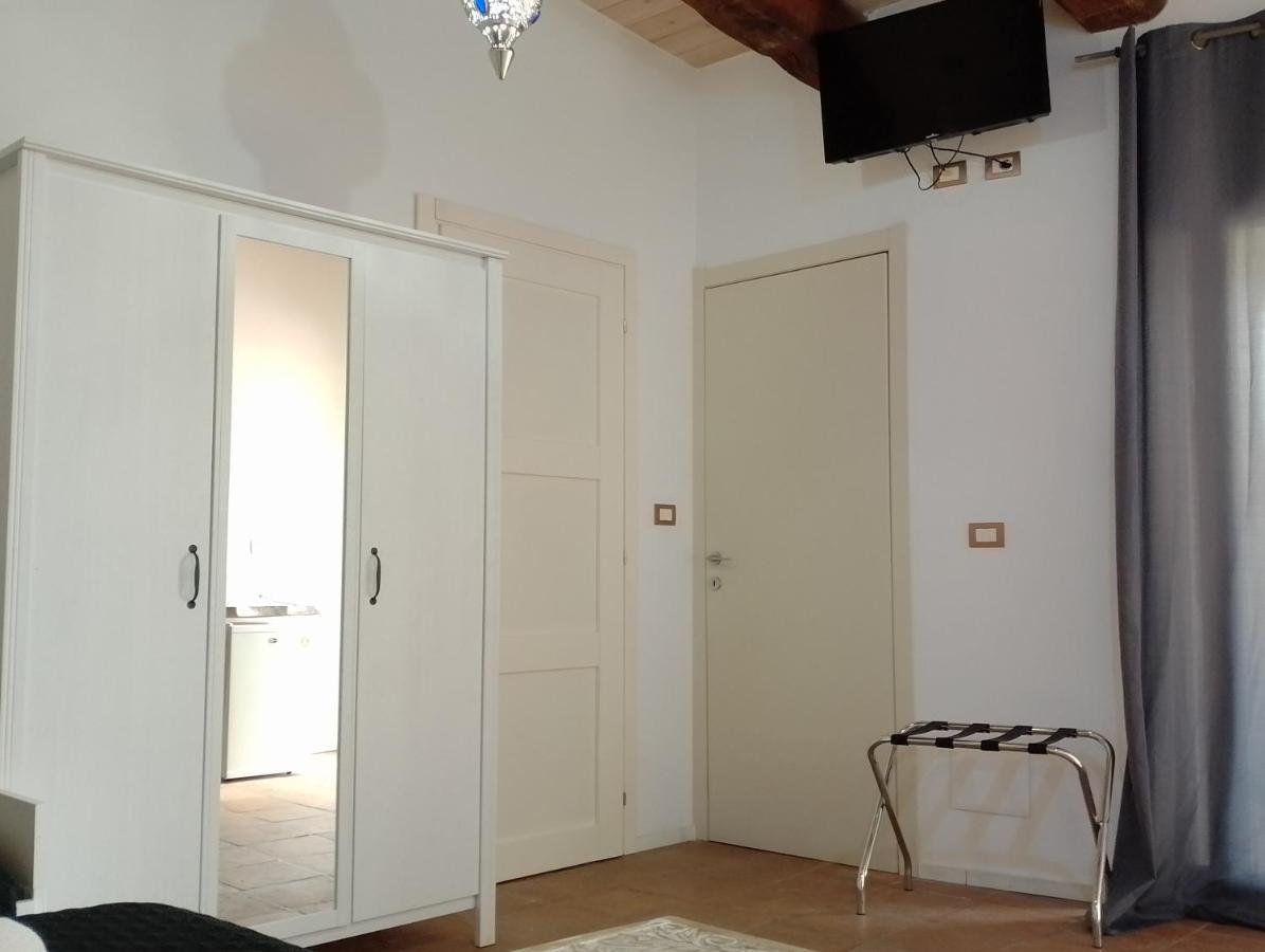 Boutique De Charme Self Check-In - Accesso Autonomo Hotel Алгеро Екстериор снимка