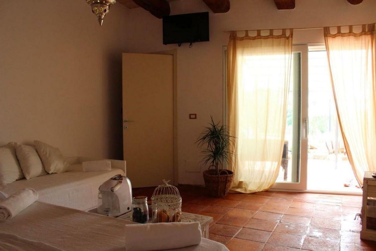 Boutique De Charme Self Check-In - Accesso Autonomo Hotel Алгеро Екстериор снимка